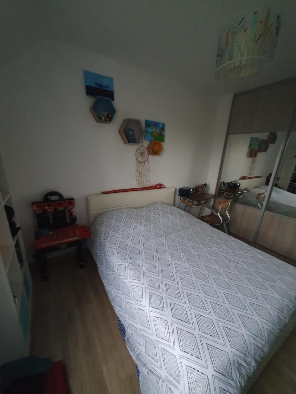 Photo of the whole room