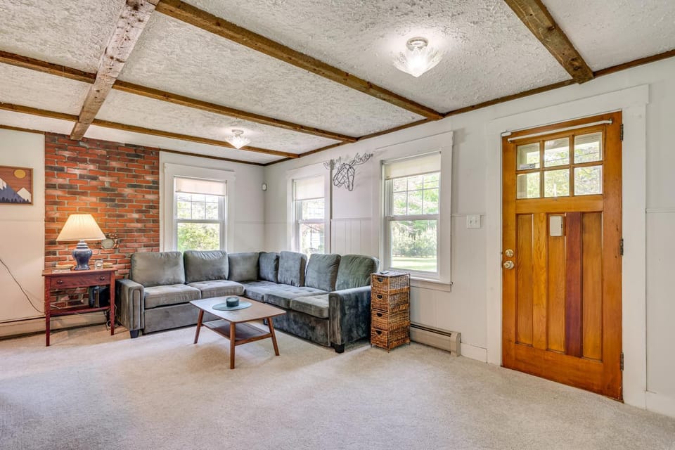 Cozy Cottage: Near Ski Bretton Wood & Franconia House in Bethlehem