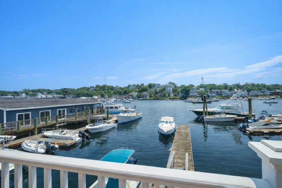 Stay at Smith Cove House in Gloucester