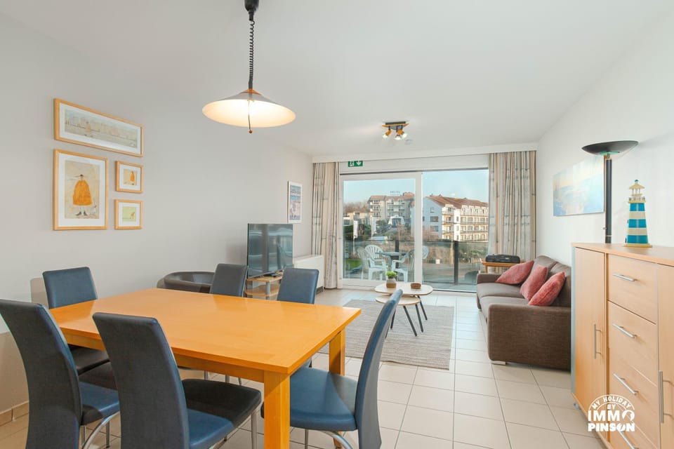 View (from property/room), Dining area