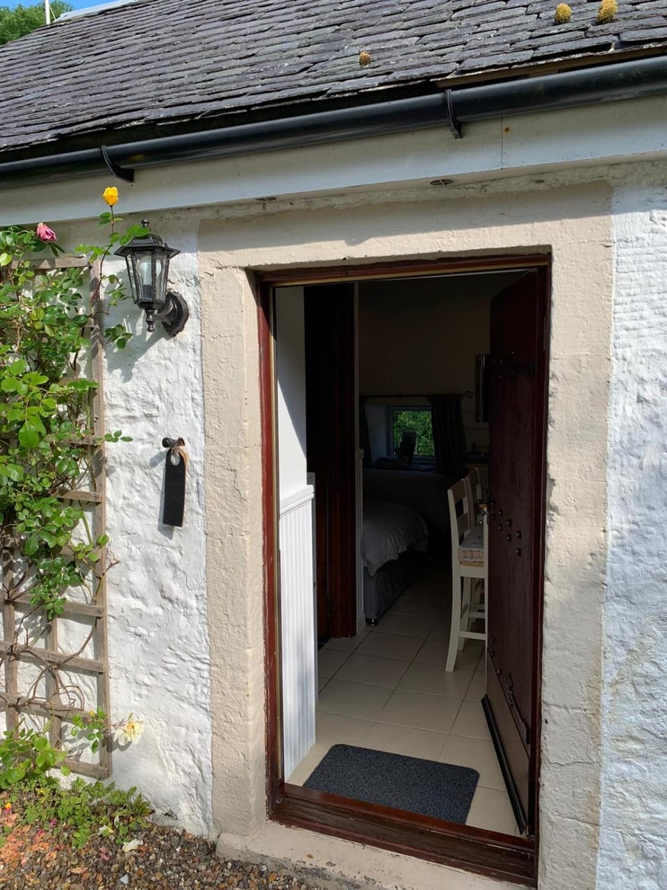 Whitestone Cottage House in Scotland
