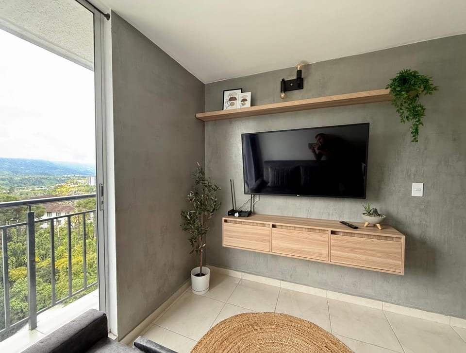 Natural landscape, TV and multimedia, Living room, Mountain view