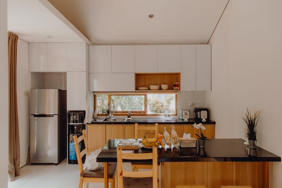 Bloem & Blossom House Villa in Parongpong