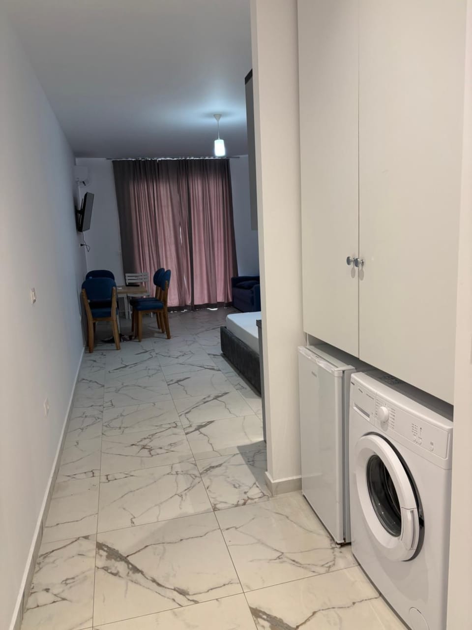 Bedroom, washing machine, dryer