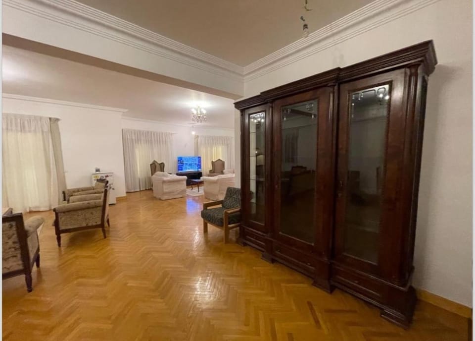 Spacious apartment, main street Apartment in New Cairo City