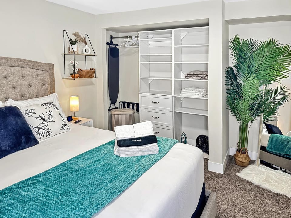 Bed, Bedroom