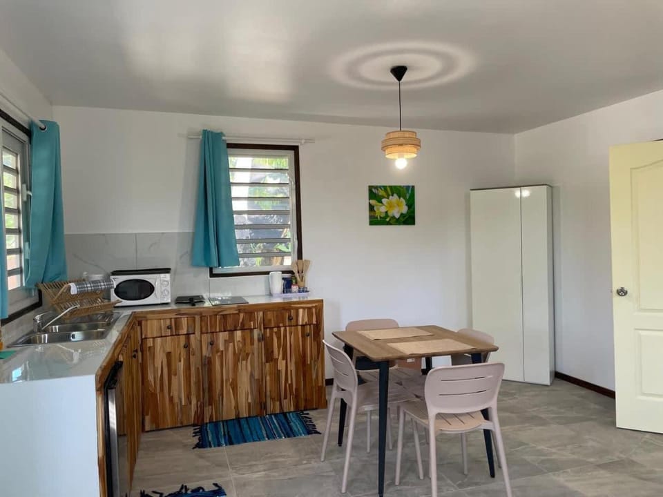 Matira Beach Raitea 3 House in Bora-Bora