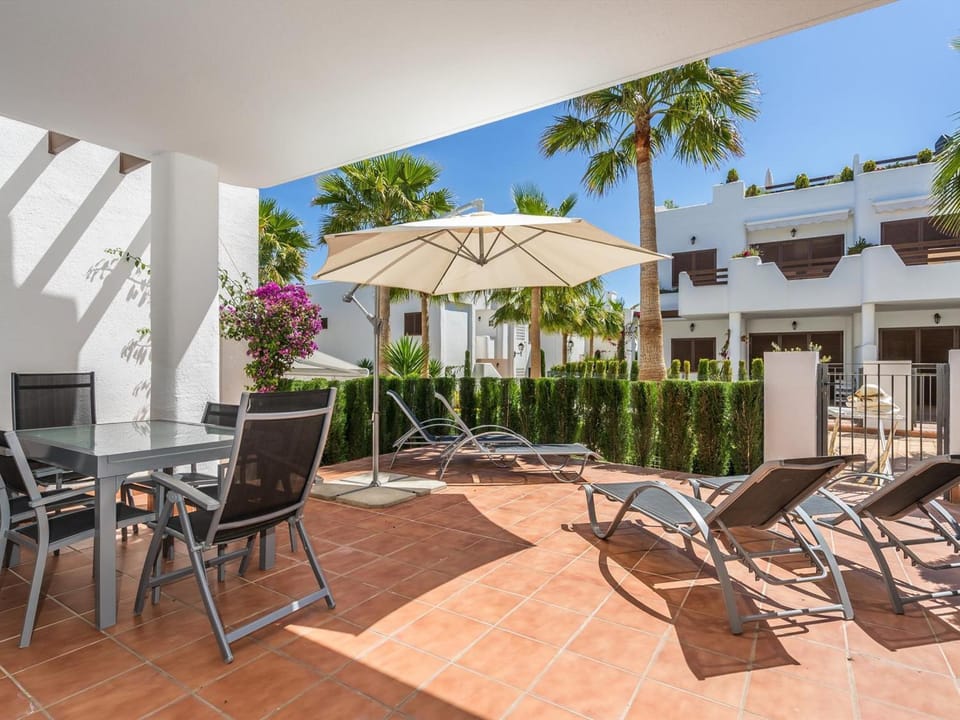 Appartement familial avec piscine commune près de la plage Apartment in Andalusia