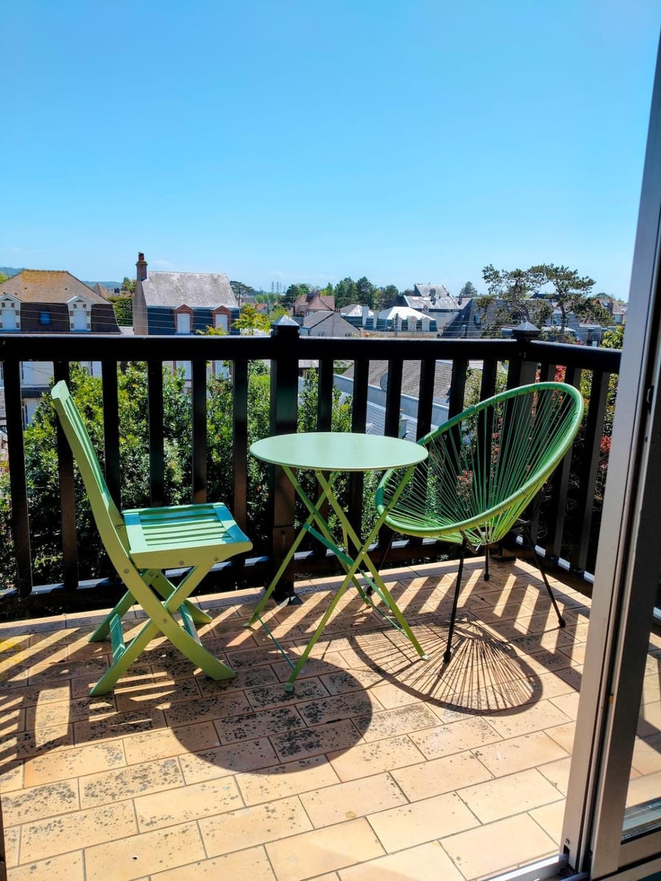 View (from property/room), Balcony/Terrace, Dining area