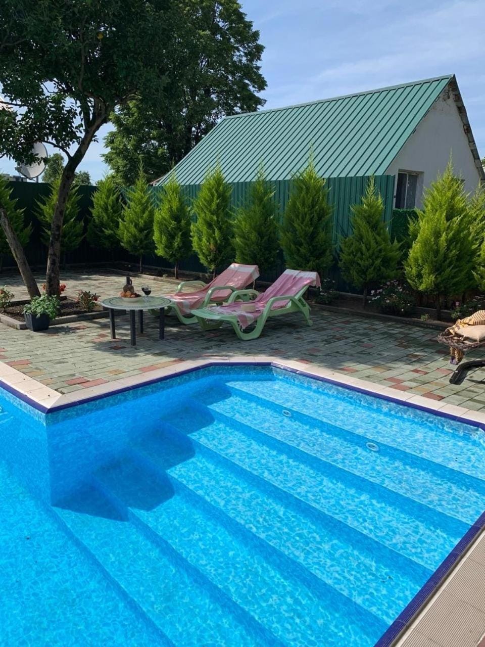 Villa with swimming pool Apartment in Batumi