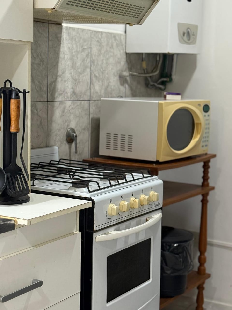 Kitchen or kitchenette, minibar, pet friendly, stove, toaster