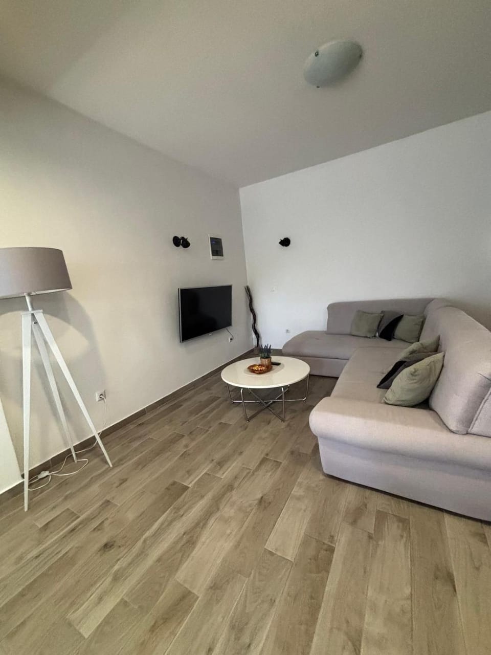 TV and multimedia, Seating area