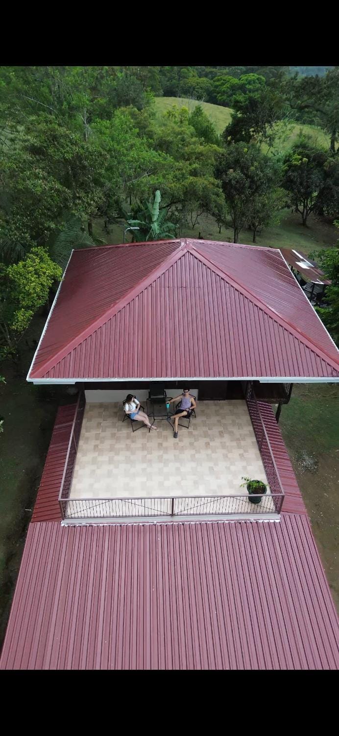 Rancho and Modern Rustic House with a Valley View Apartment in Alajuela Province