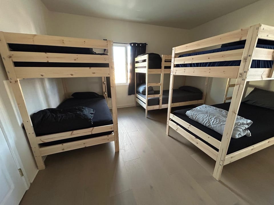 Bed, Bedroom, bunk bed