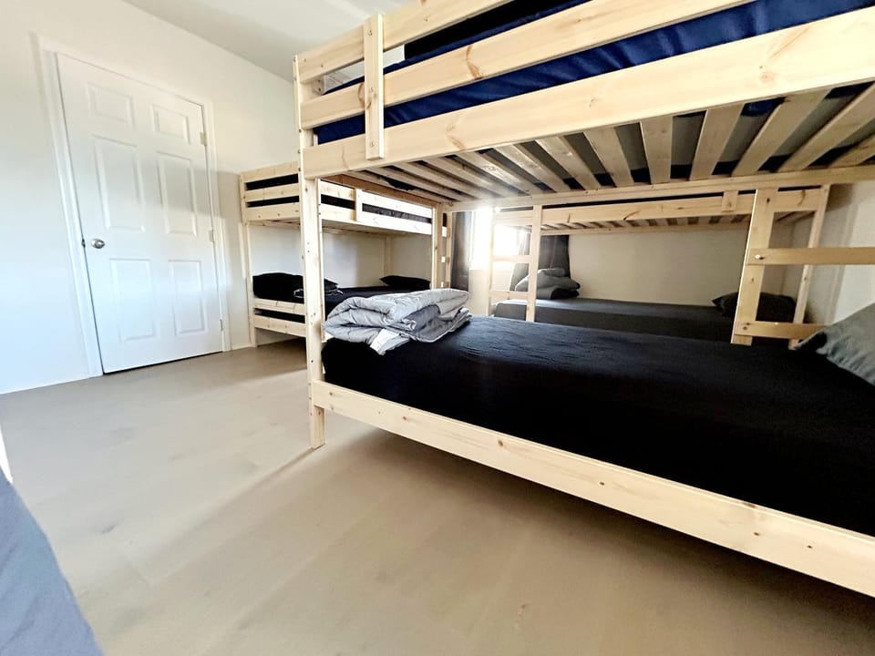 Bed, Bedroom, bunk bed