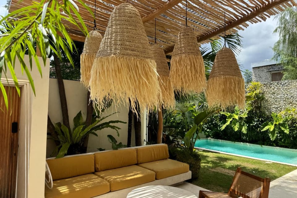 2 bedroom villa with large garden and near Canggu Villa in North Kuta