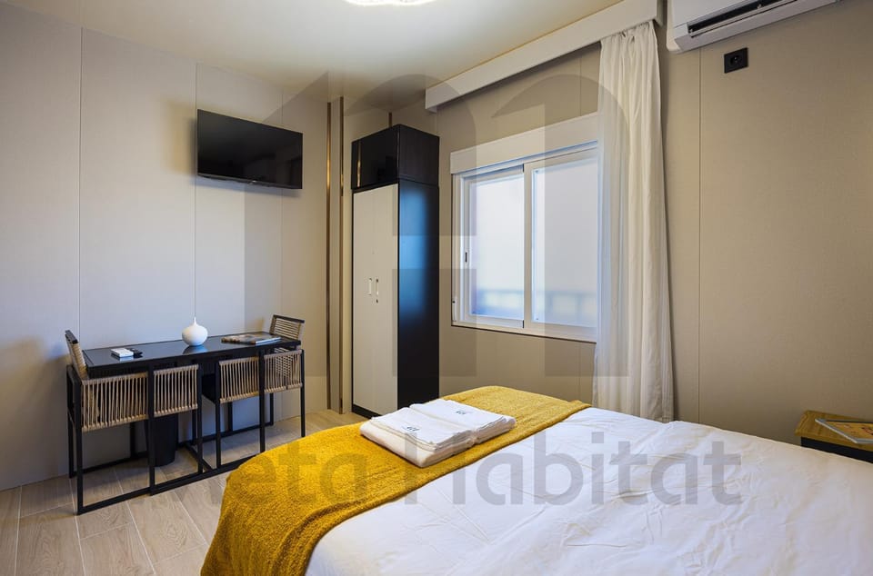 Urban Nest China Town Bed and Breakfast in Madrid