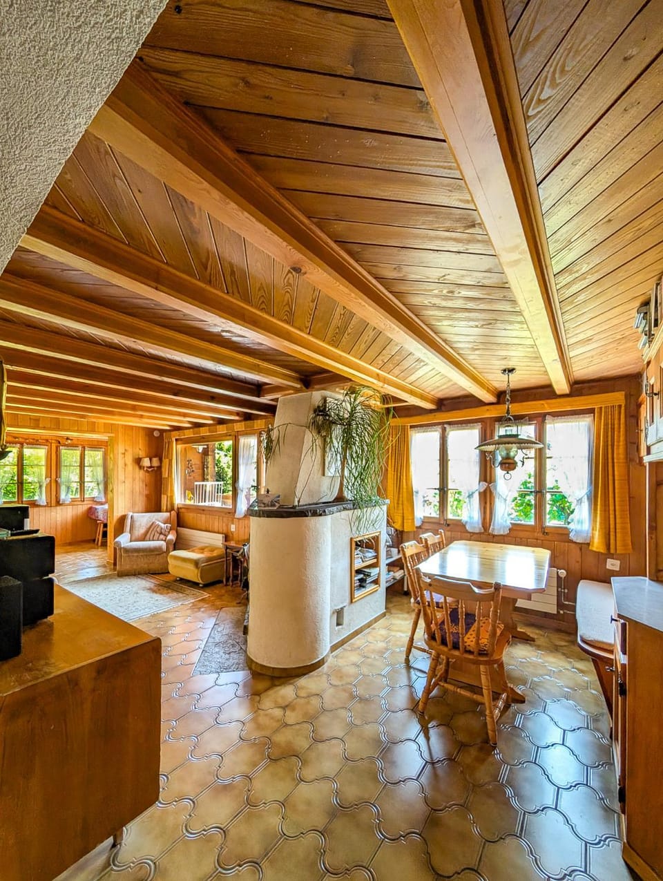 Living room, Seating area, Dining area