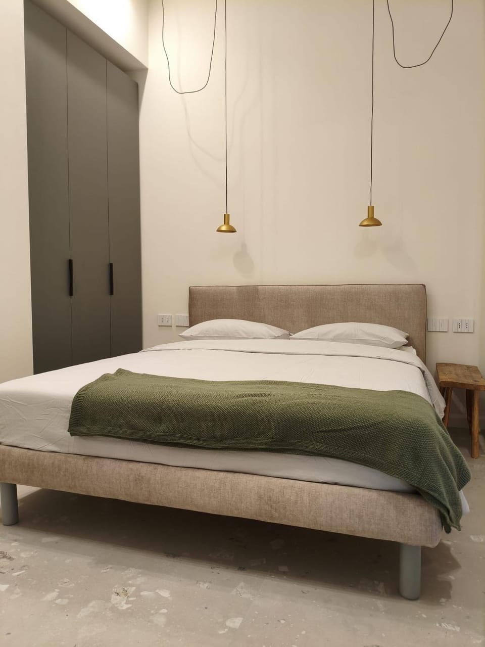Bed, Photo of the whole room
