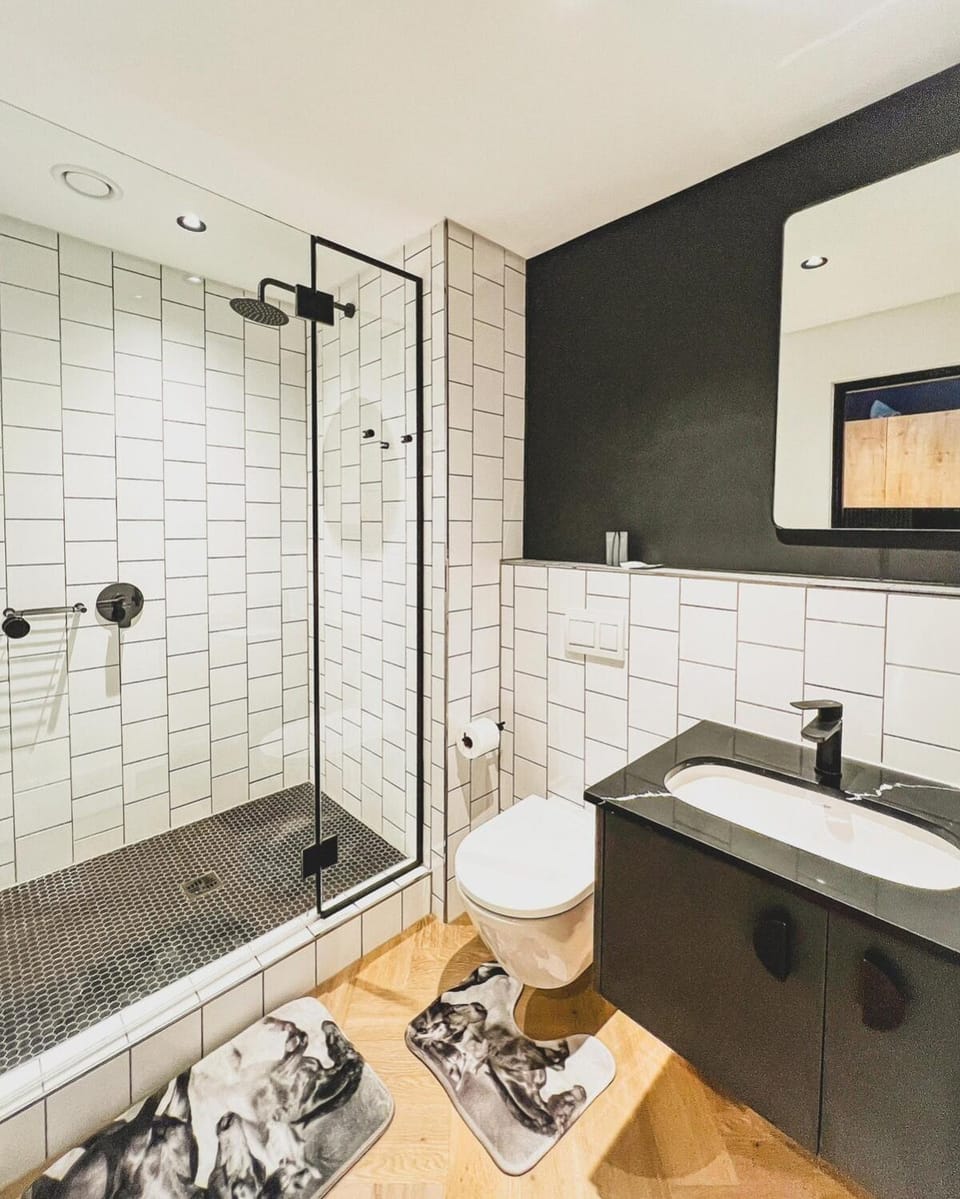 Promise on Nine Palms Century Apartment in Cape Town