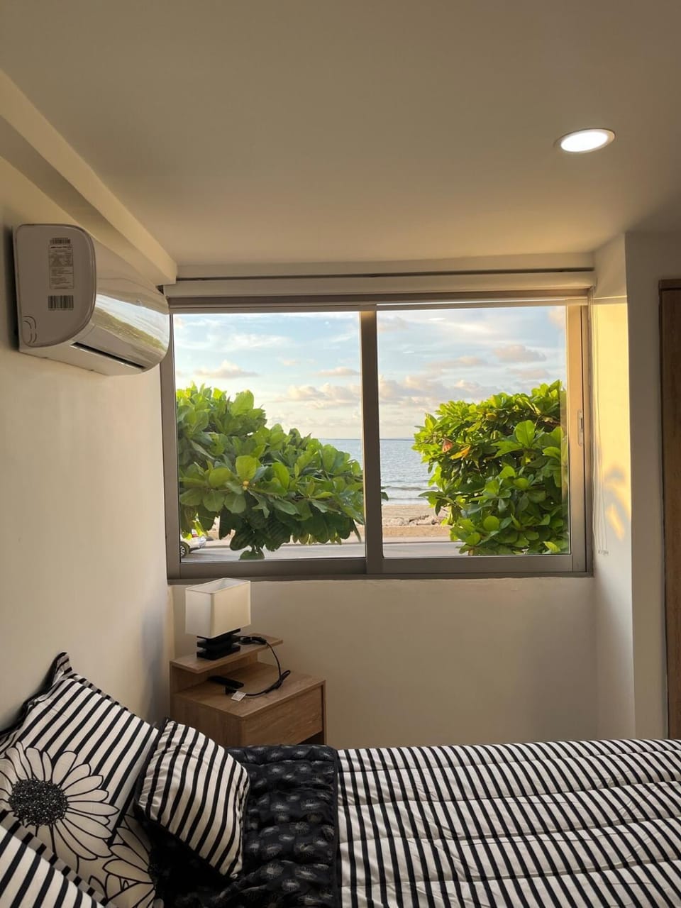 Apartment in Cartagena in front of the beach Apartment in Cartagena