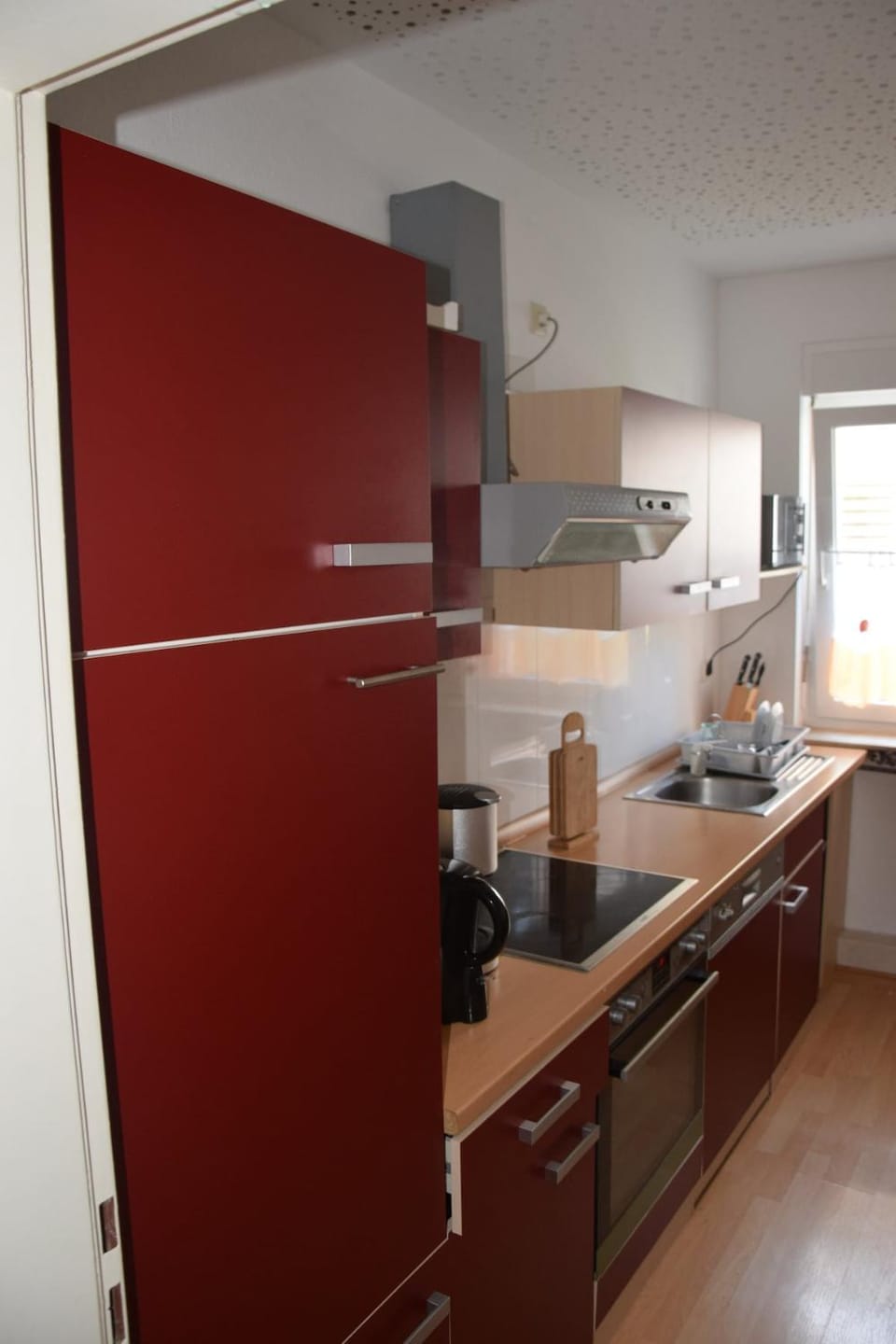 Kitchen or kitchenette, oven, stove
