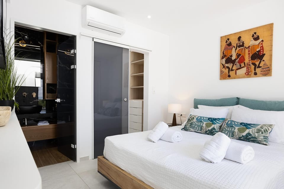 Bathroom, Bedroom, wardrobe