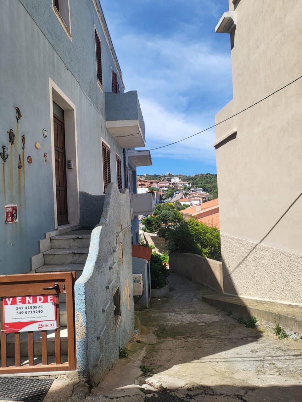 Property building, Day, Neighbourhood, Street view