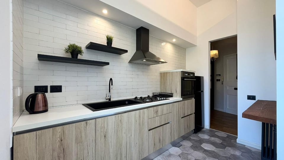Kitchen or kitchenette