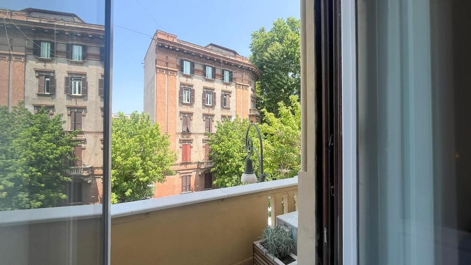 Balcony/Terrace, City view