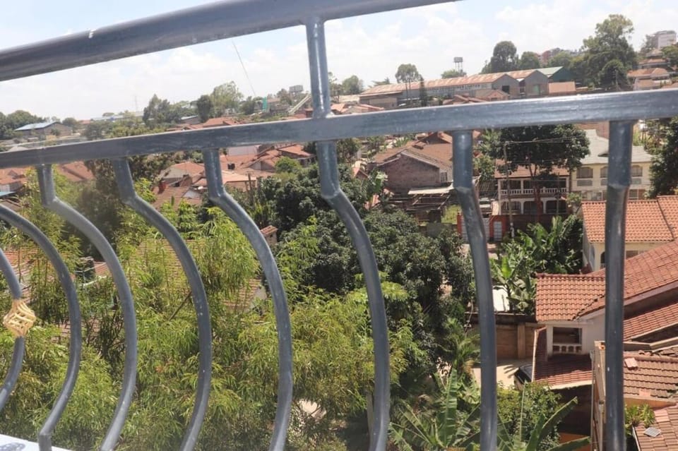 View (from property/room), Balcony/Terrace, City view