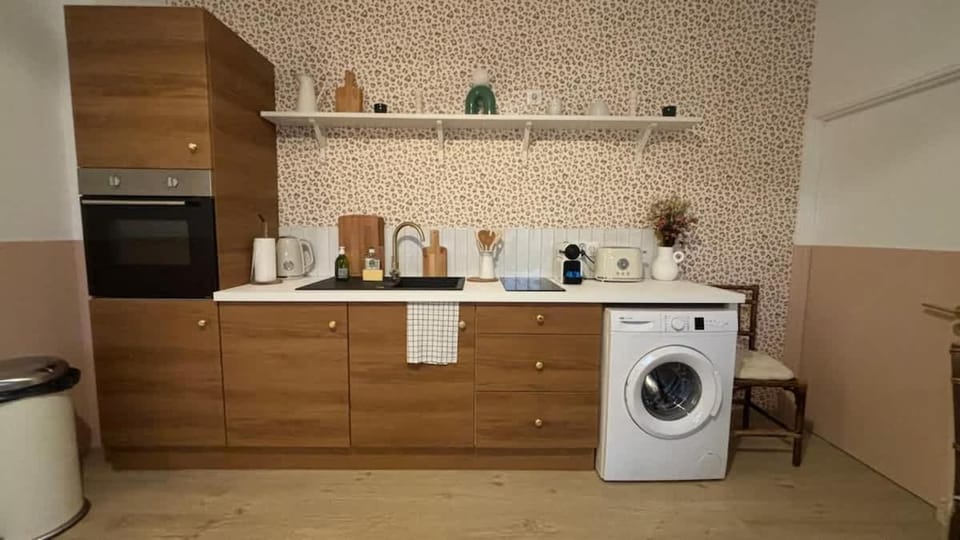 Quiet and central, 6p fully equipped Apartment in Arras