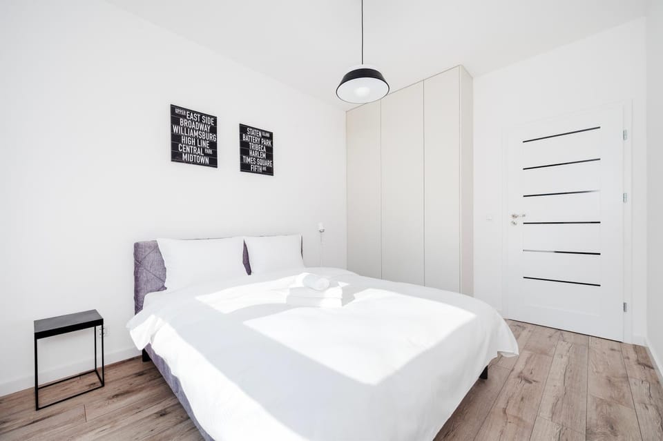 Bed, Photo of the whole room, Bedroom, towels, wardrobe