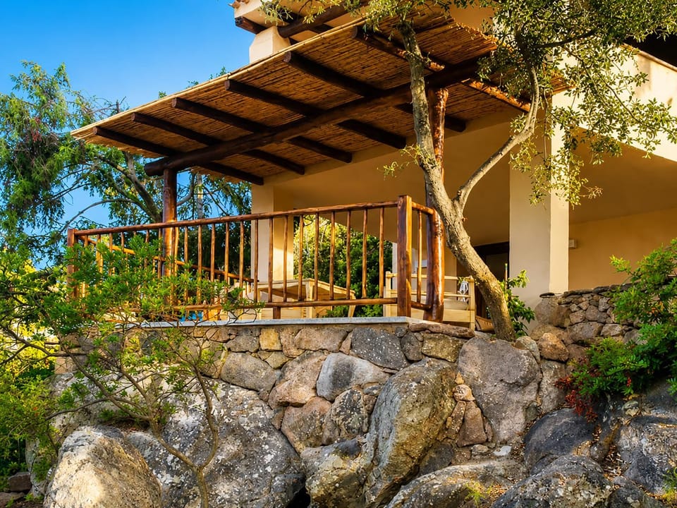 Property building, Balcony/Terrace