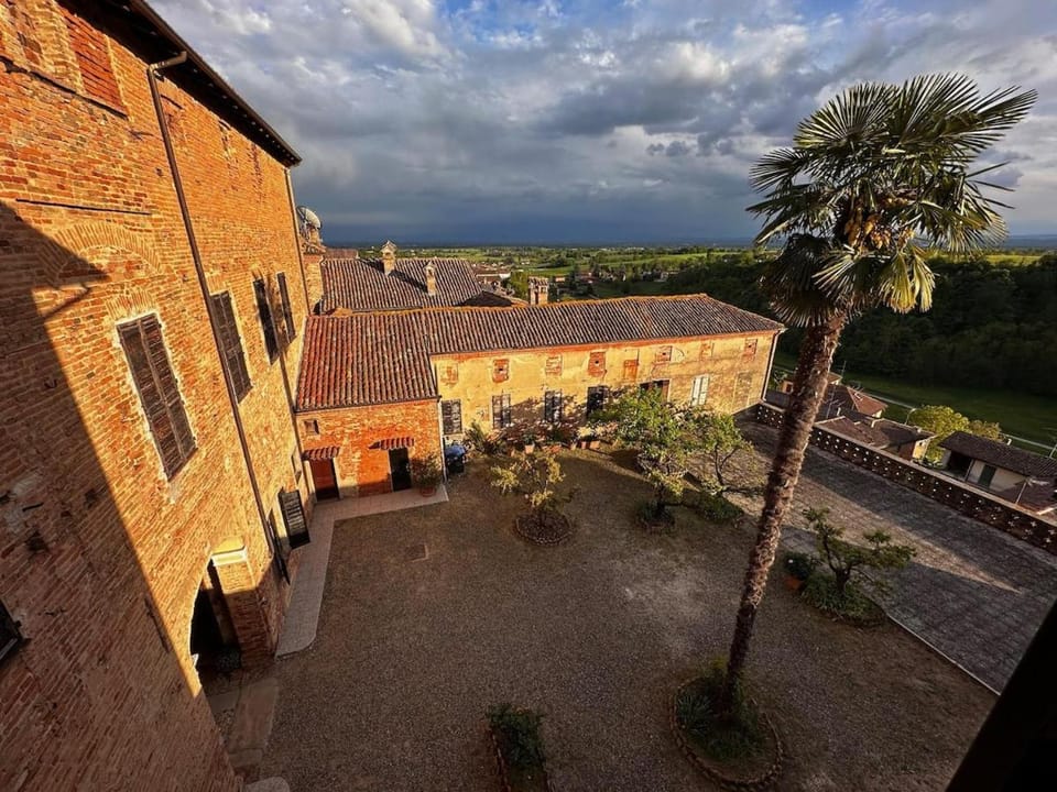 Golfcourse, Inner courtyard view, sunbed, VIP