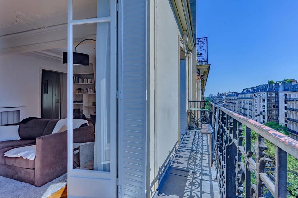 Property building, Patio, Day, View (from property/room), Balcony/Terrace, Living room