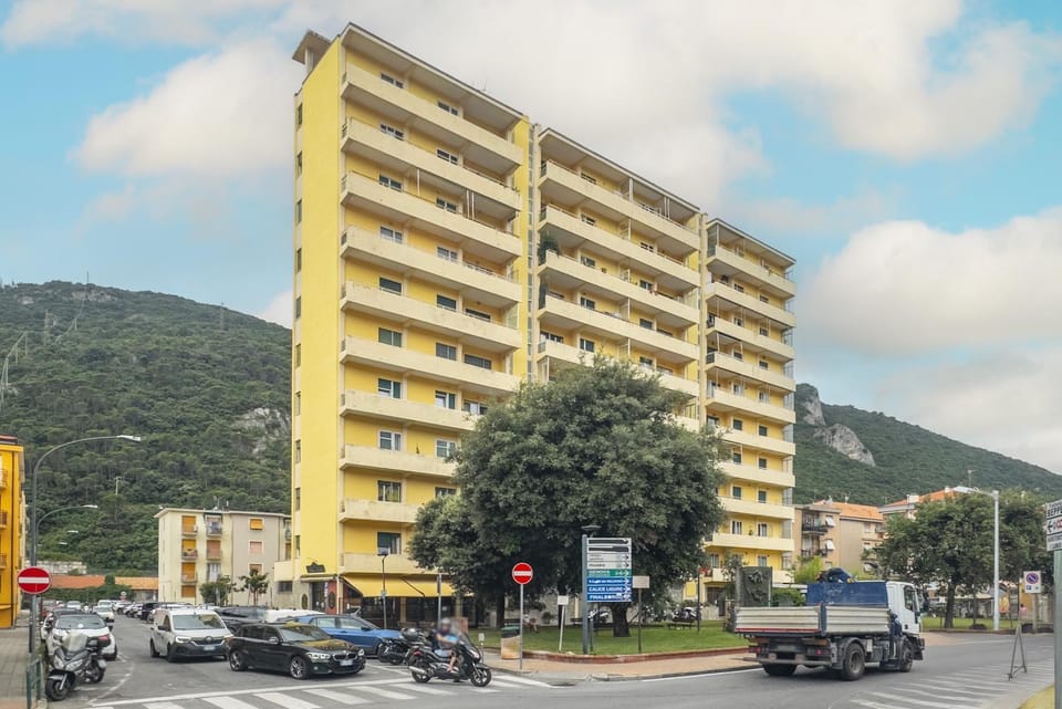 Rivierarent Al Grattacielo Apartment in Finale Ligure