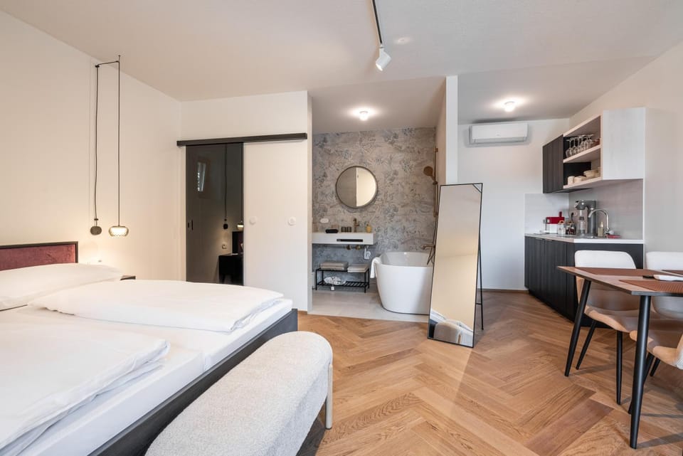 Bathroom, Photo of the whole room, Seating area, Bath