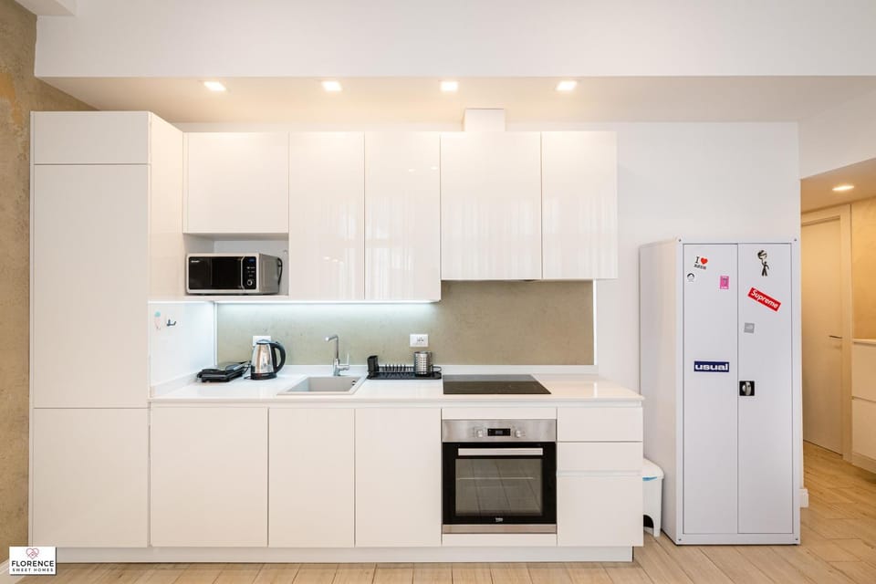 Kitchen or kitchenette, Breakfast, oven, toaster, kitchen