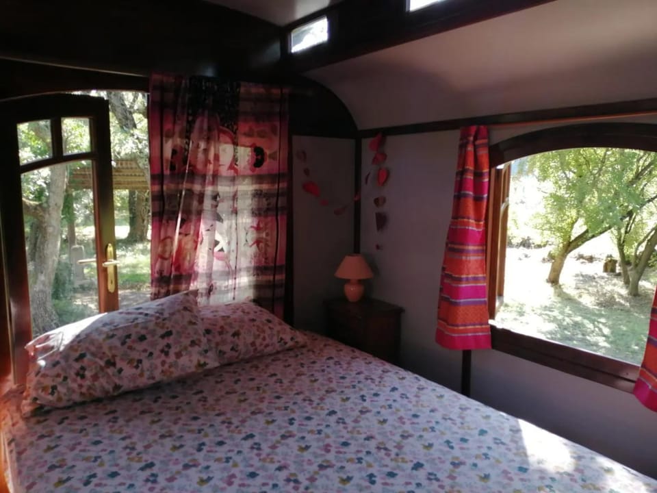 Living room, Bedroom