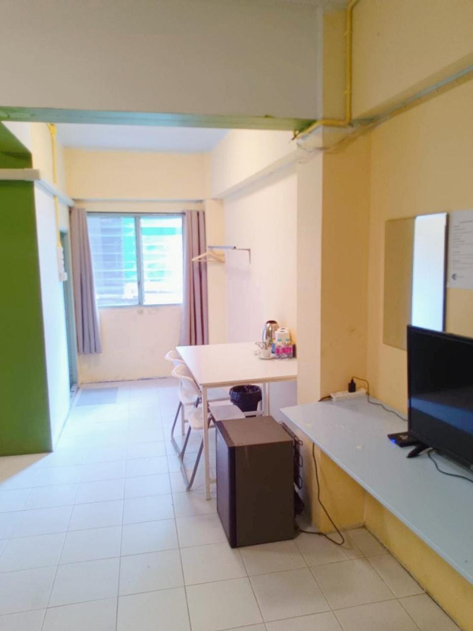 Communal lounge/ TV room, TV and multimedia, Photo of the whole room, Bedroom