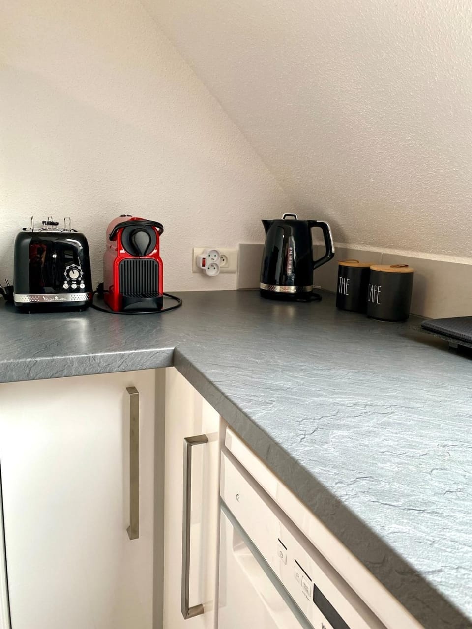 Coffee/tea facilities, Kitchen or kitchenette, toaster