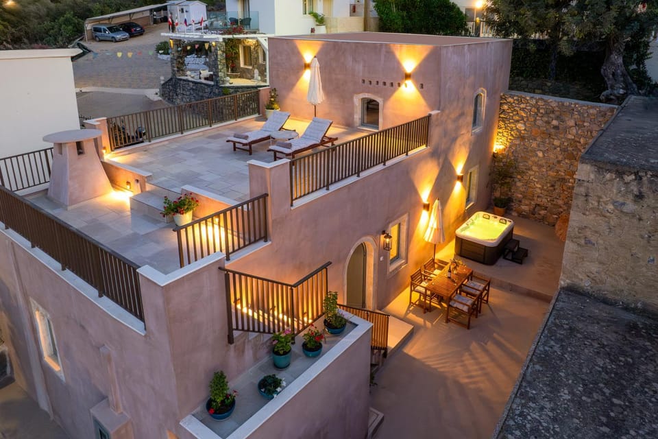Property building, Patio, Bird's eye view, View (from property/room), Balcony/Terrace, Location