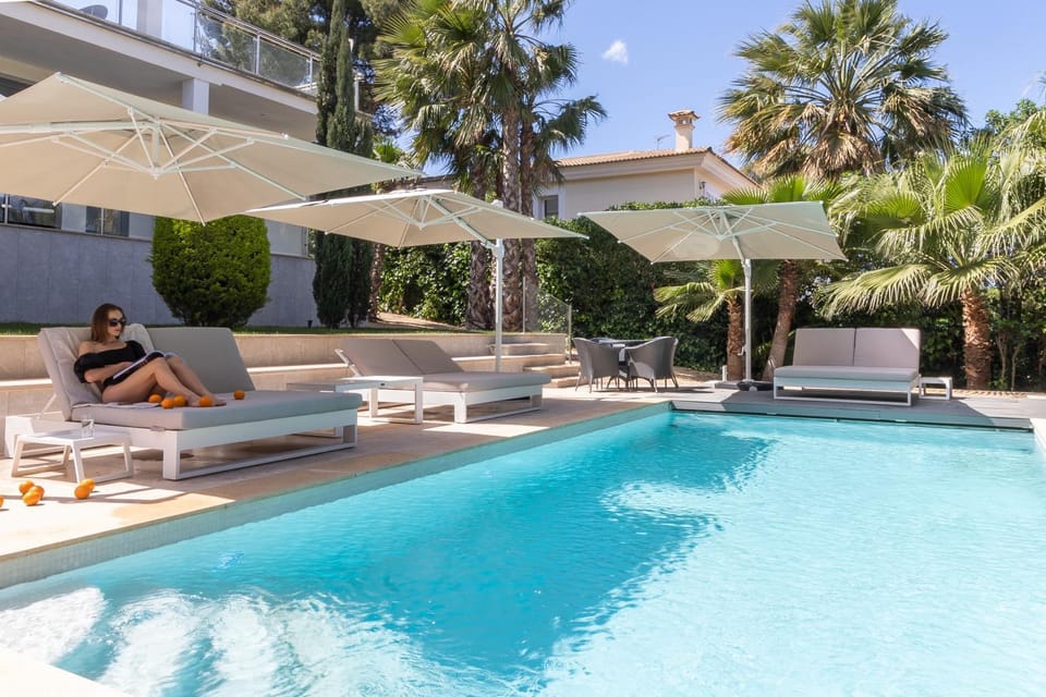 Garden, Balcony/Terrace, Swimming pool