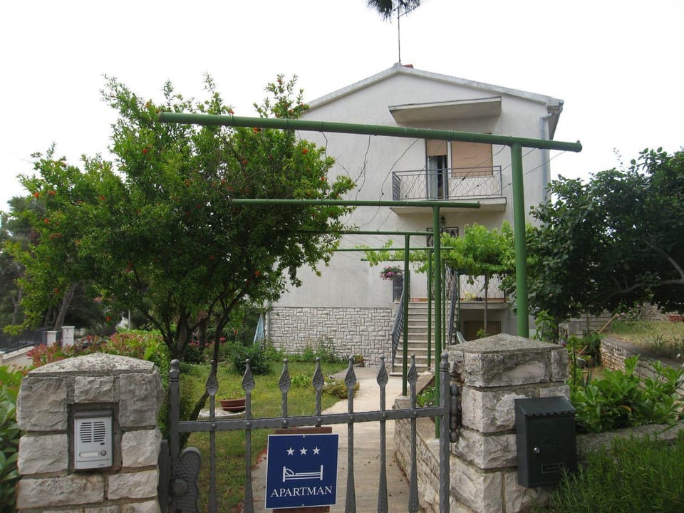 Facade/entrance, Other