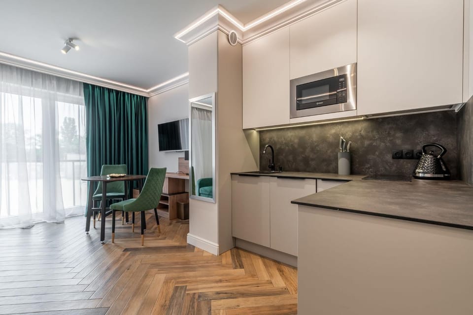 TV and multimedia, Kitchen or kitchenette