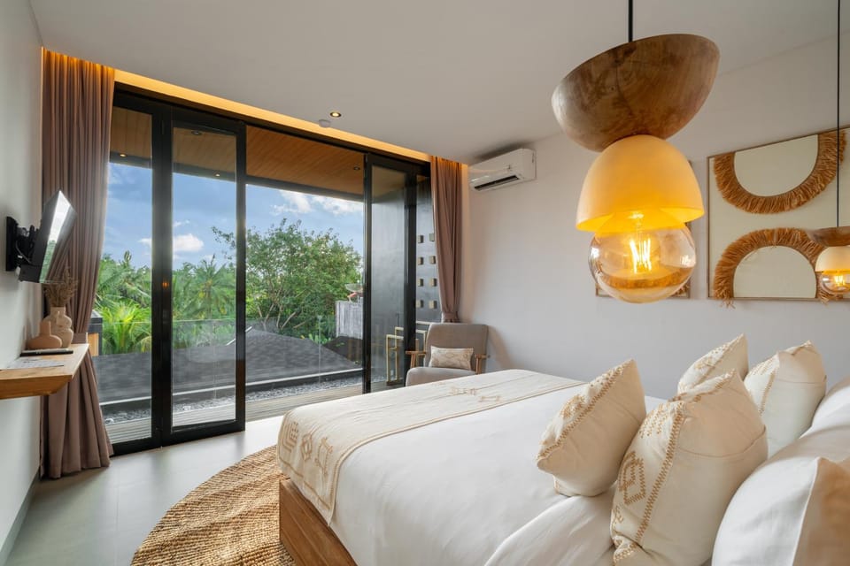 Bed, TV and multimedia, Photo of the whole room, Bedroom, air conditioner