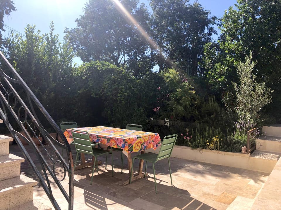 Maison Familiale House in Nimes