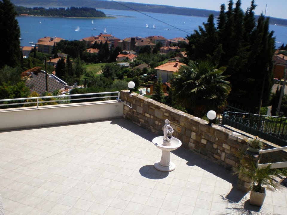 Balcony/Terrace, Balcony/Terrace, Sea view, Internal: Not applicable to any particular room
