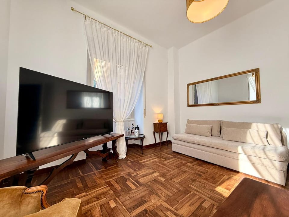 TV and multimedia, Living room, air conditioner